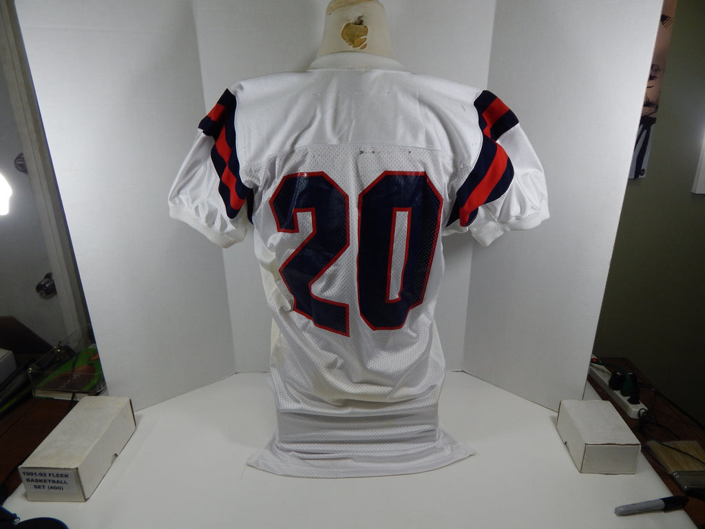 2002-05 Ole Miss Rebels #20 Game Used White Jersey Name Plate Removed L 057 Pic2