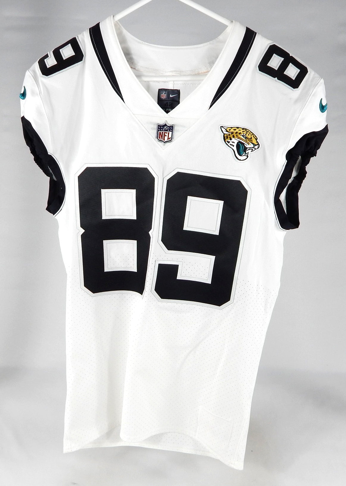 Jacksonville Jaguars #89 Game Issued White Jersey Name Plate Removed 42 892