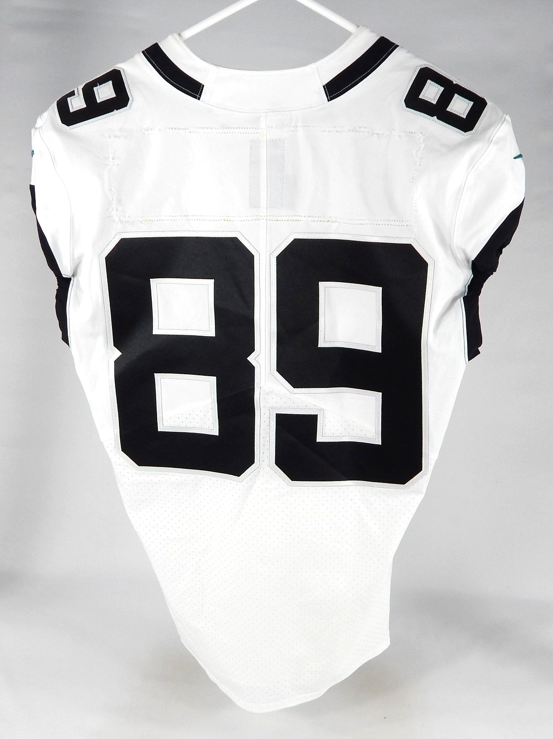 Jacksonville Jaguars #89 Game Issued White Jersey Name Plate Removed 42 892 Pic2