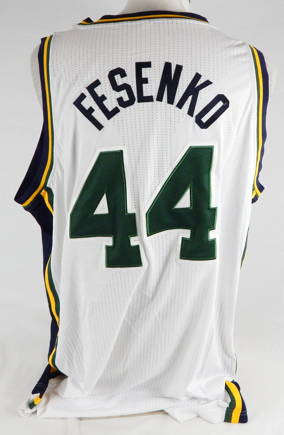 2010-11 Utah Jazz Kyrylo Fesenko #44 Game Issued White Jersey 4XL 194 Pic2