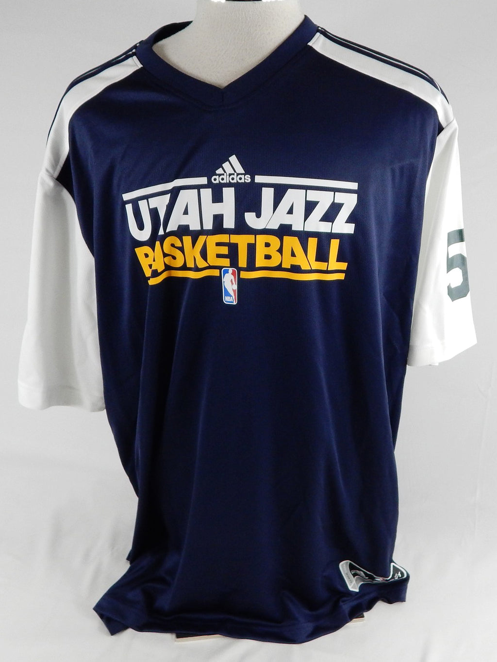 2010-11 Utah Jazz Ryan Thompson #5 Game Used Navy Shooting Shirt 2XL 195