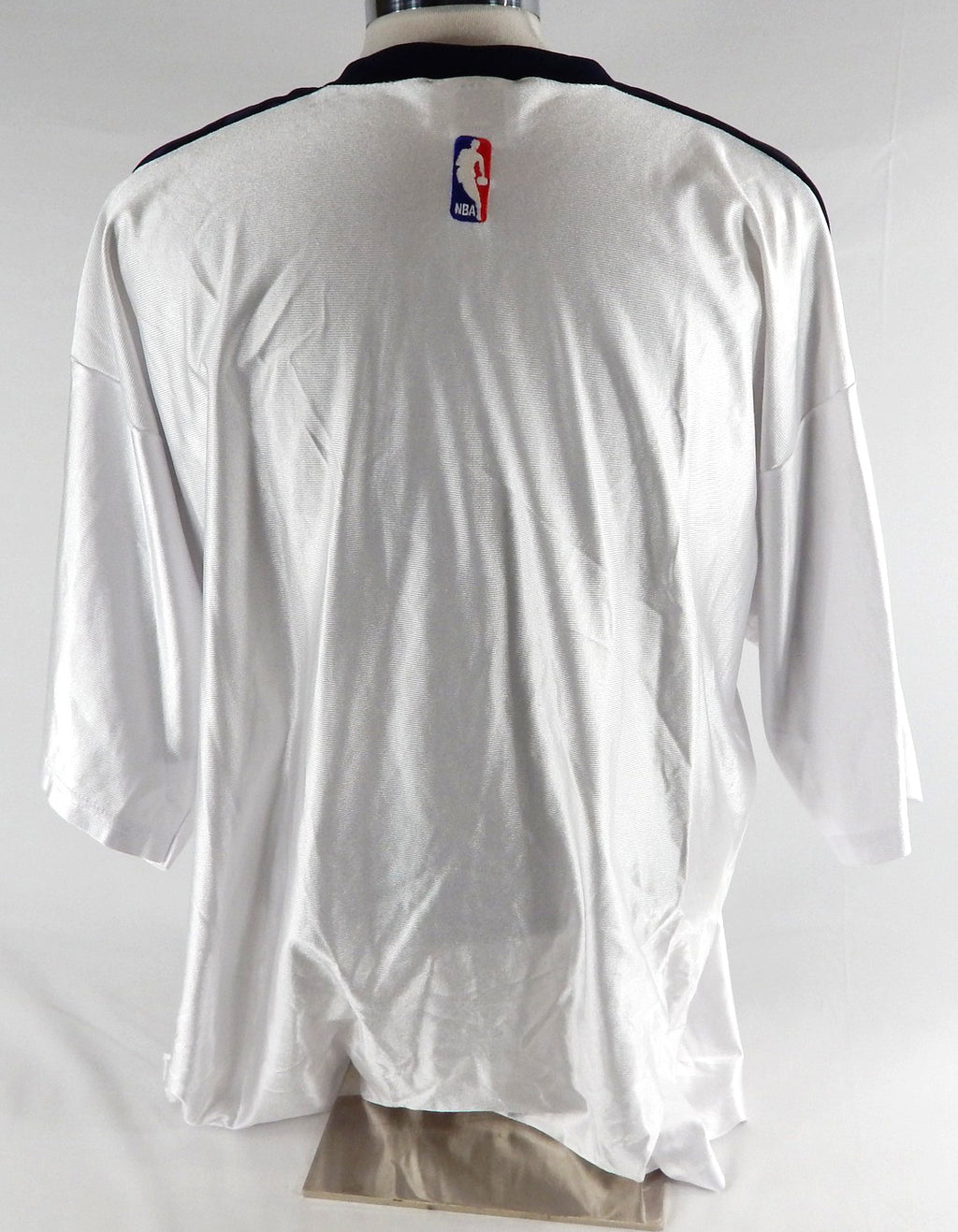 1999-00 Golden State Warriors Sam Jacobsen #6 Game Used White Shoot Shirt 1 Pic2
