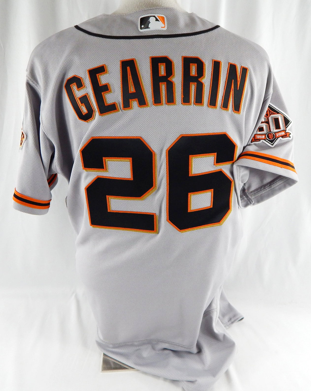 2018 San Francisco Giants Cory Gearrin #26 Game Used Grey Jersey 60th Patch 46 1 Pic2