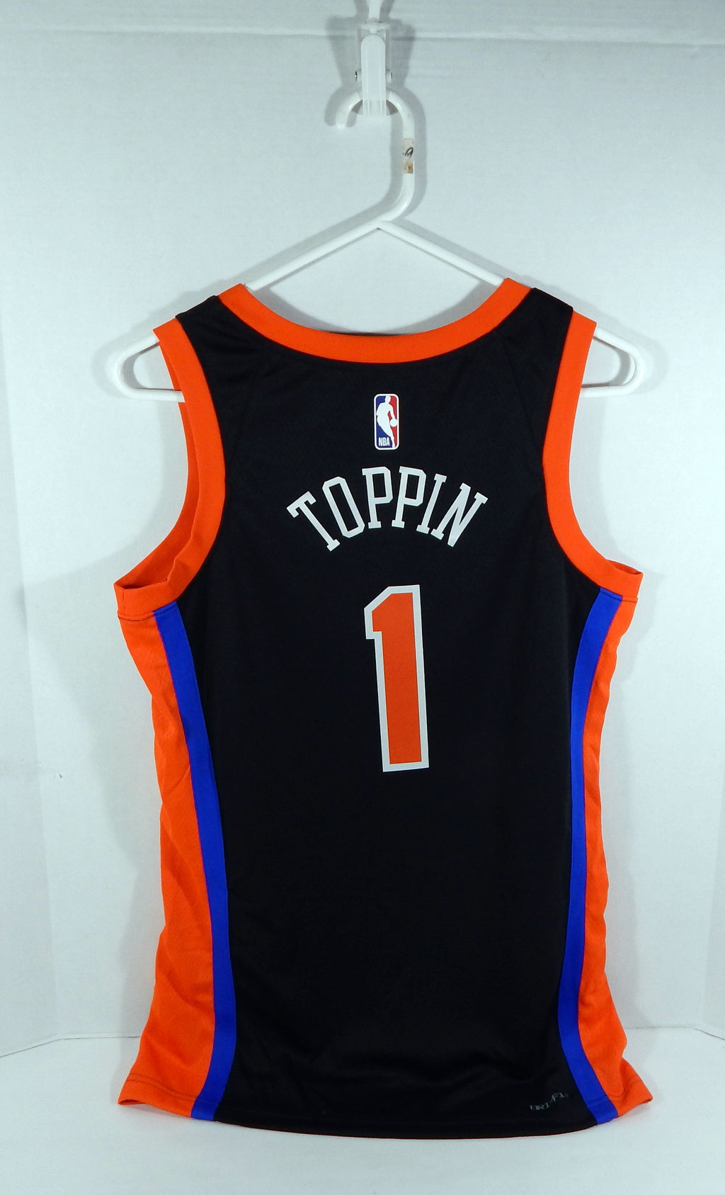 Men 2022-23 New York Knicks Obi Toppin #1 Black Jersey Nike Swingman City S 8S Pic2