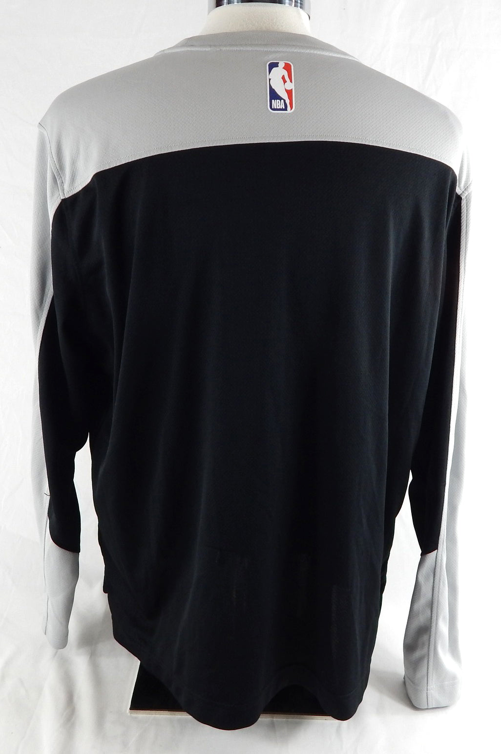 2024-25 San Antonio Spurs Sidy Cissoko #25 Game Used Black Shooting Shirt XL 776 Pic2
