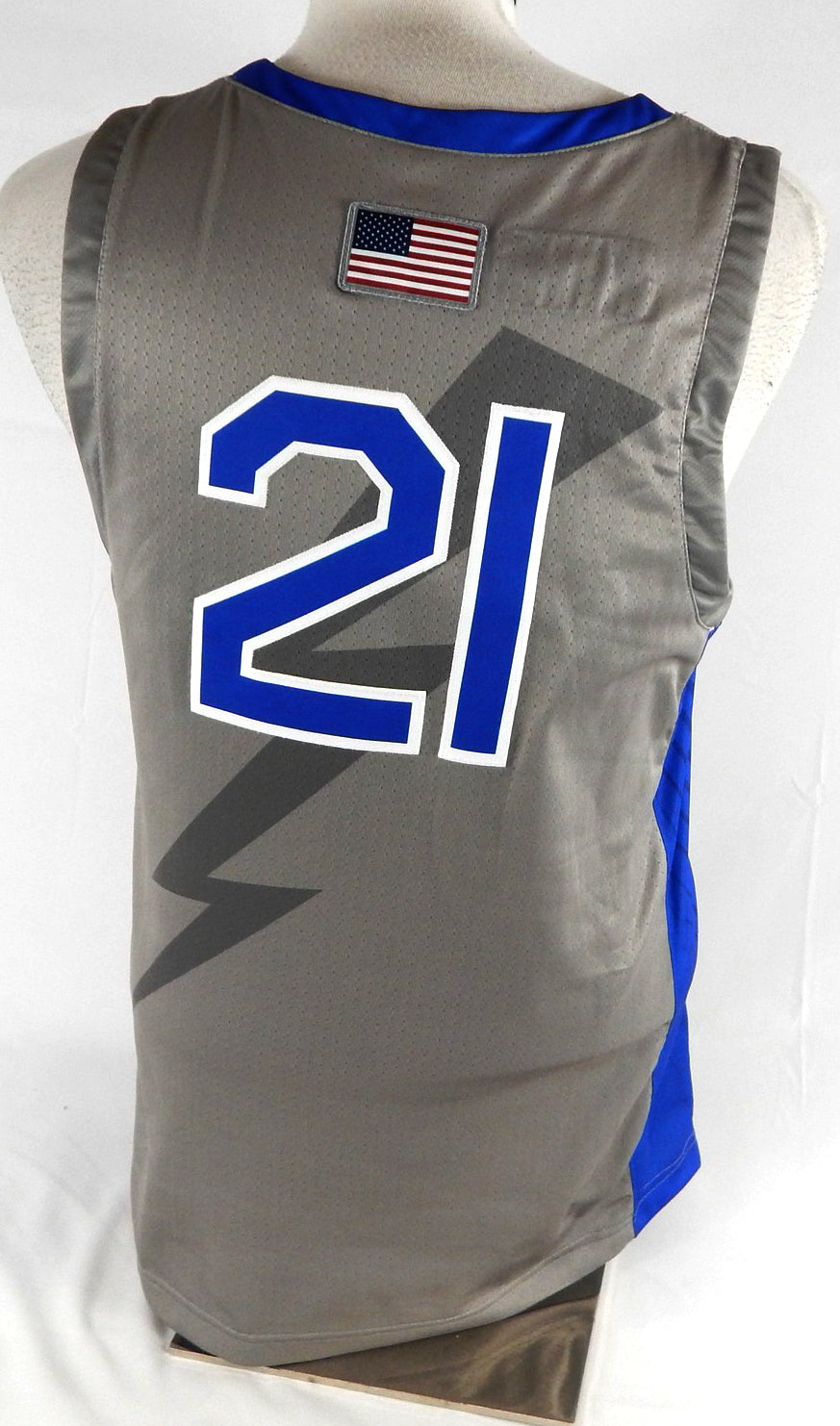 2022-23 Air Force Falcons #21 Game Issued Pos Used Grey Jersey Basketball L 258 Pic2