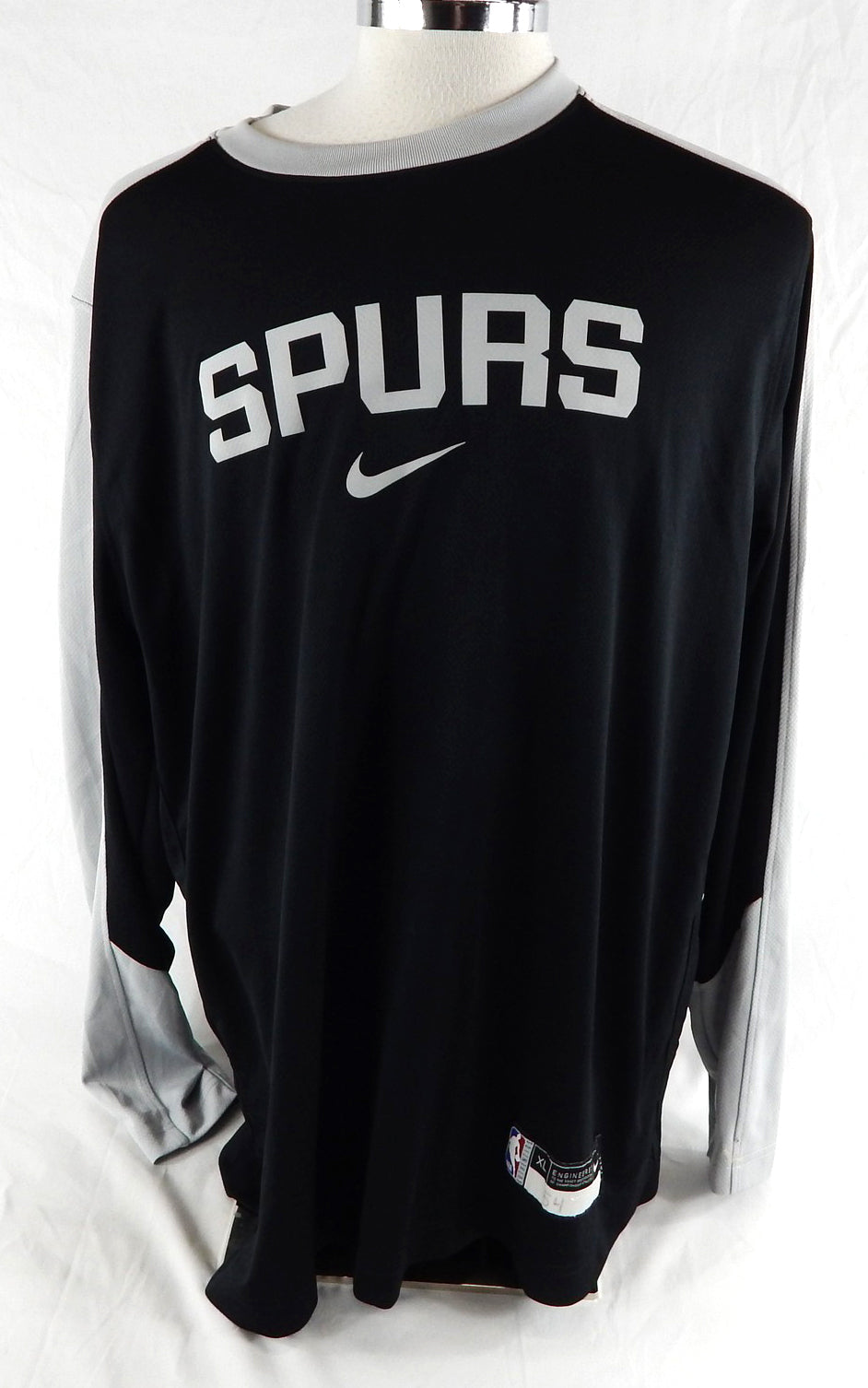 2024-25 San Antonio Spurs Sandro Mamukelashvili #54 Game Used Shoot Shirt XL2