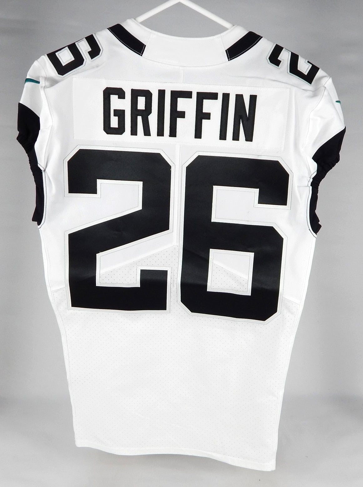 2022 Jacksonville Jaguars Shaquill Griffin #26 Game Issued White Jersey 40 7