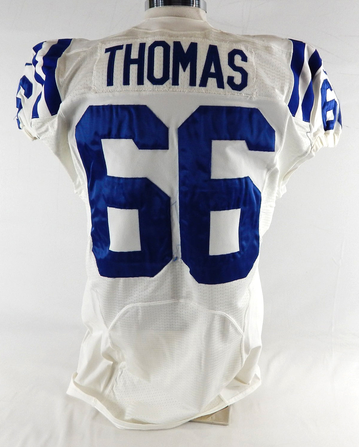 2013 Indianapolis Colts Donald Thomas #66 Game Issued  Used White Jersey 30 P 2 Pic2