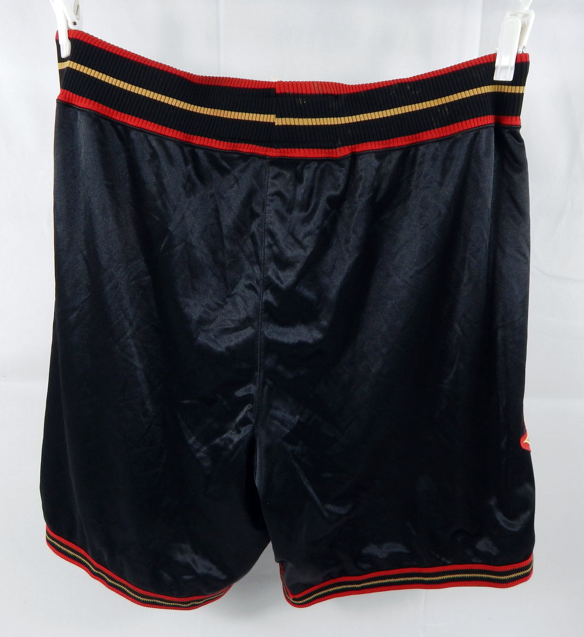 2006-09 Philadelphia 76ers Game Issued Black Shorts 44 134 Pic2