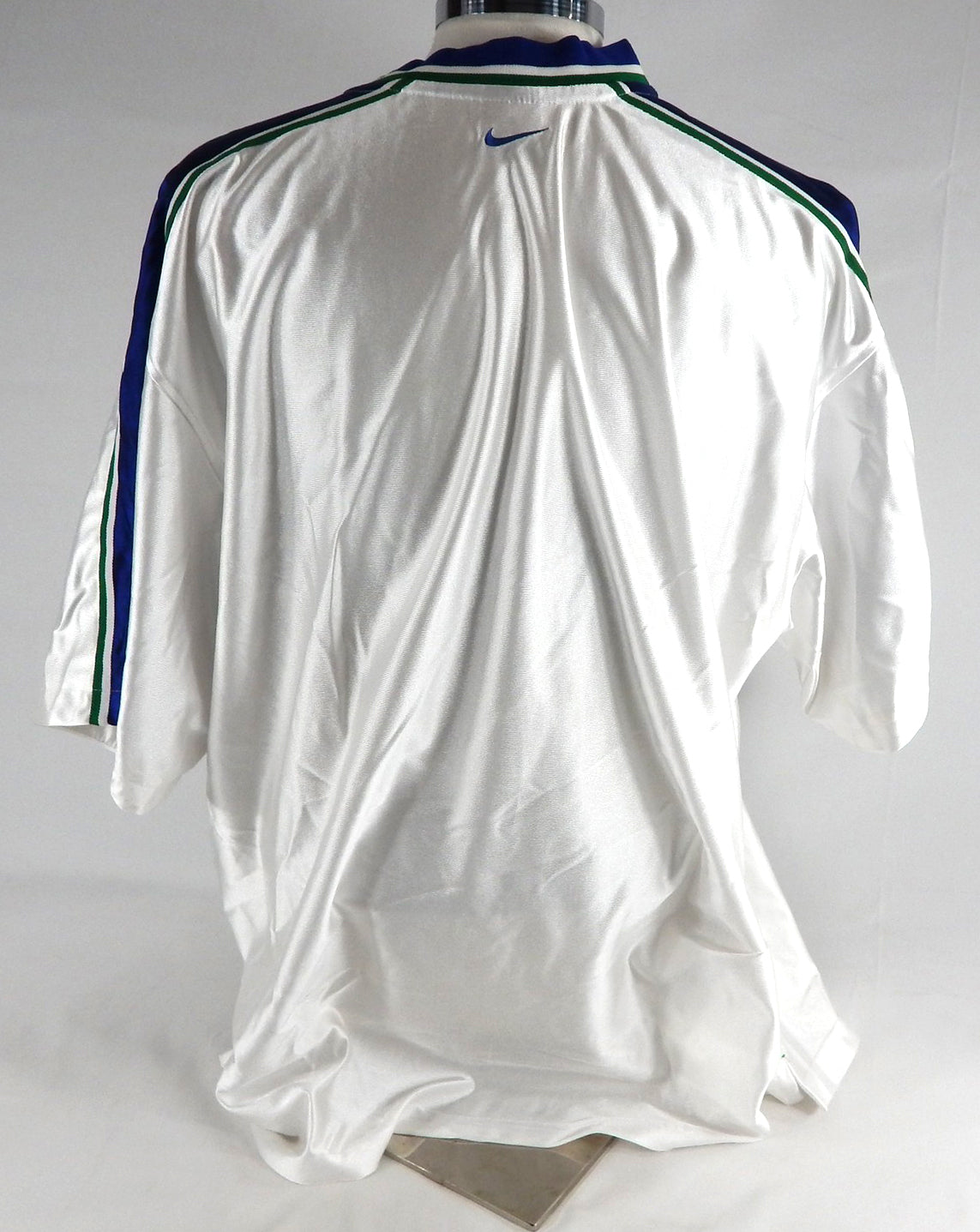 Dallas Mavericks #42 Game Used White Shooting Shirt XXL 236 Pic2
