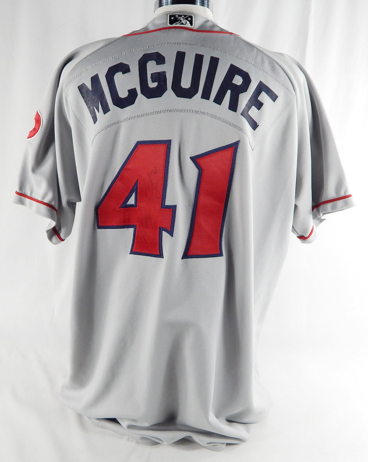 2010 Lakewood BlueClaws Mike McGuire #41 Game Used Signed Grey Jersey 52 768 Pic2