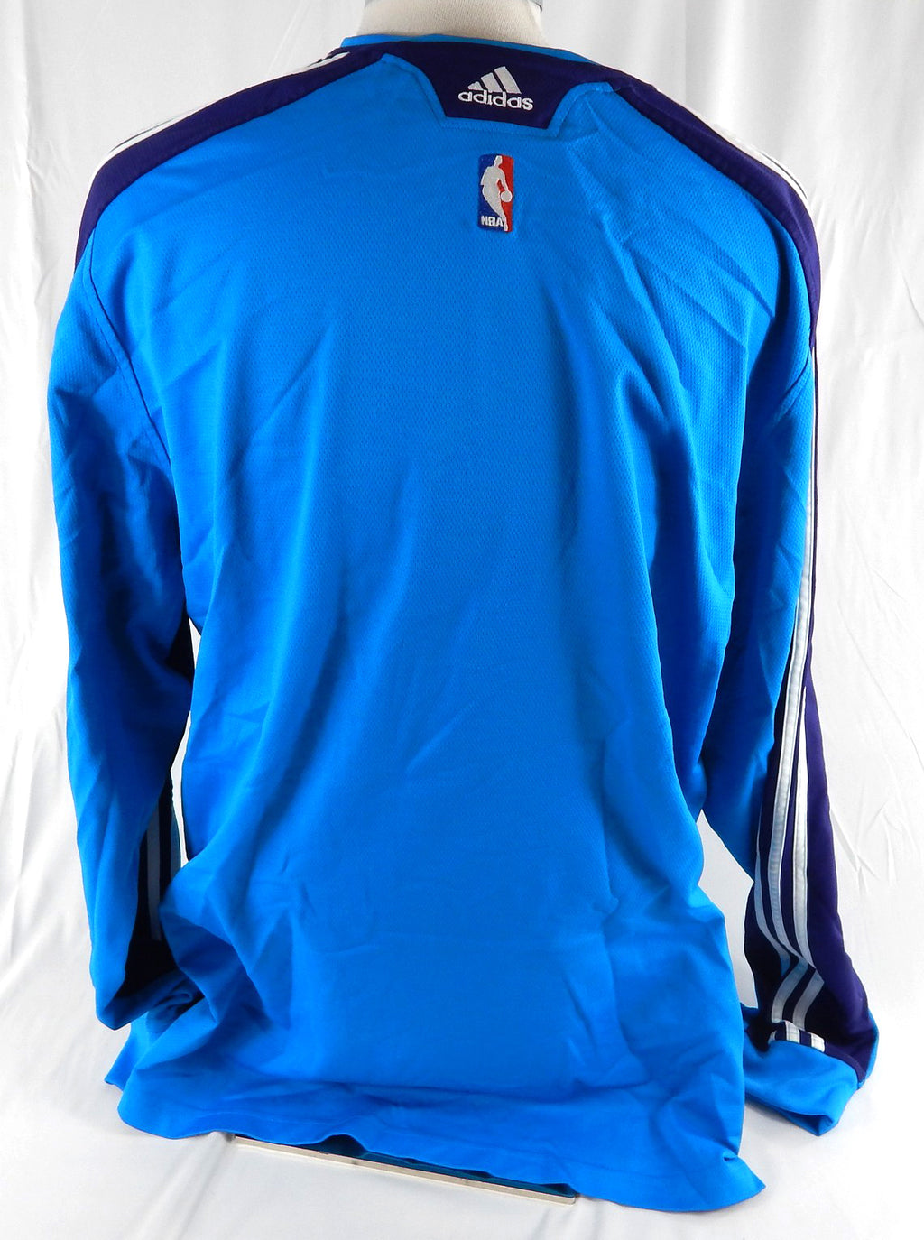 2009-10 New Orleans Hornets Peja Stojakovic #16 Game Used Blue Shooting Shirt 8 Pic2