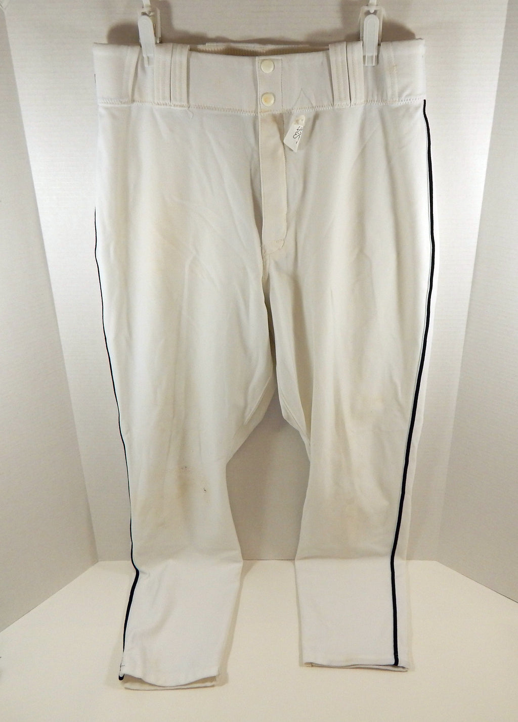 2003 Pittsburgh Pirates Halrston #15 Game Used White Pants 34-39-31 DP51553