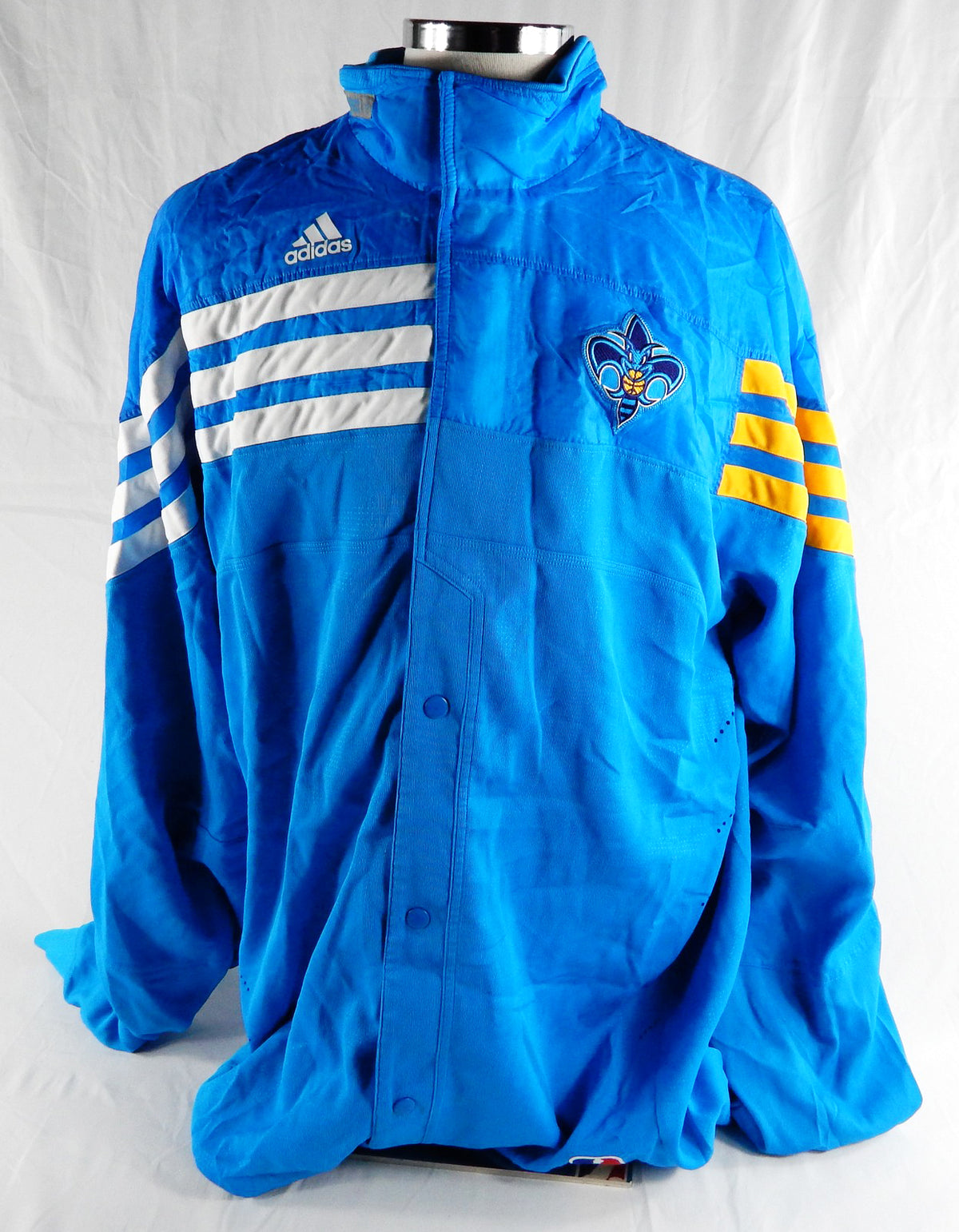 2011-12 New Orleans Hornets Gustavo Ayon #15 Game Used Blue Warm Up Jacket 1