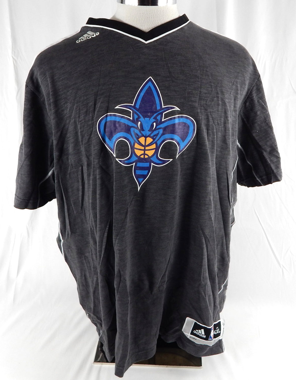 2012-13 New Orleans Hornets Robin Lopez #15 Game Used Black Shooting Shirt 4XL 1