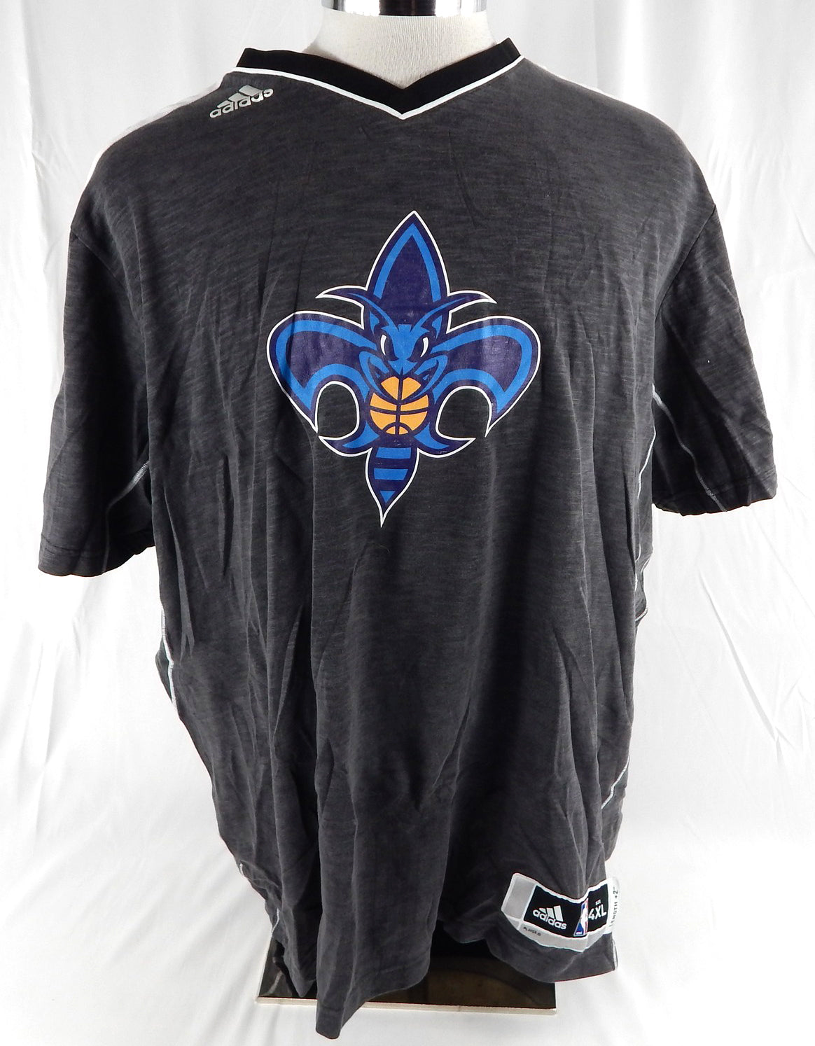 2012-13 New Orleans Hornets Robin Lopez #15 Game Used Black Shooting Shirt 4XL 1