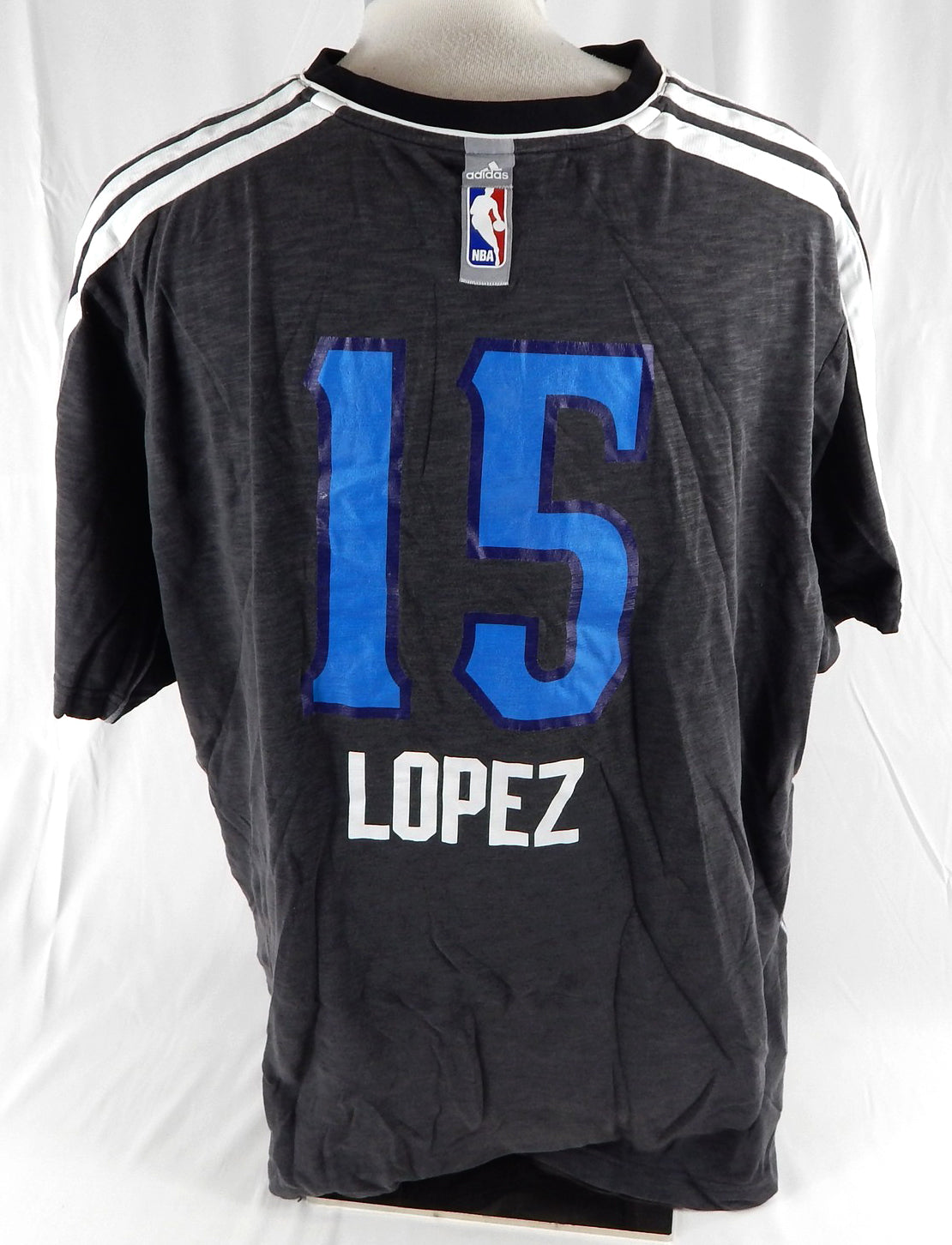 2012-13 New Orleans Hornets Robin Lopez #15 Game Used Black Shooting Shirt 4XL 1 Pic2