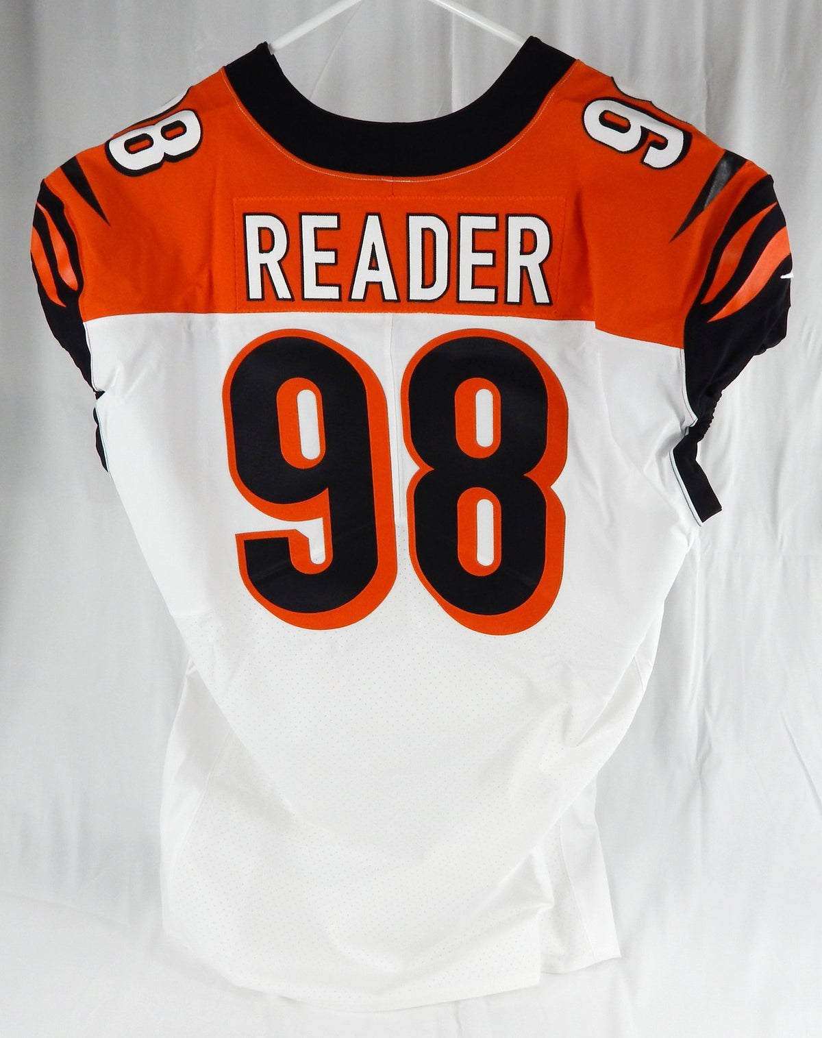 2018 Cincinnati Bengals D.J. Reader #98 Game Issued White Jersey 52 007 Pic2