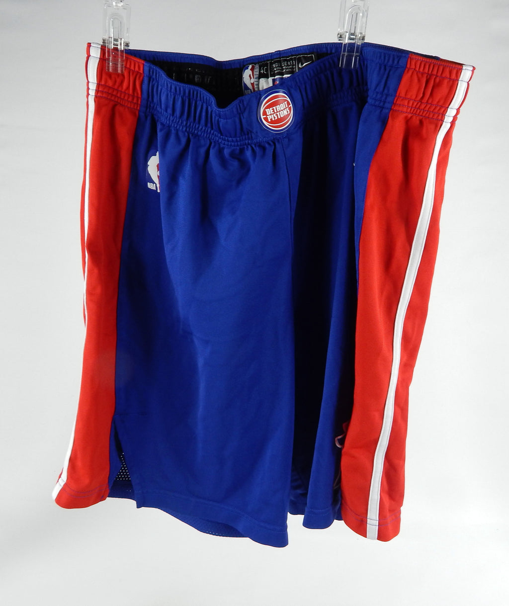 2018-19 Detroit Pistons Blake Griffin #23 Game Used Blue Shorts 40 DP71623