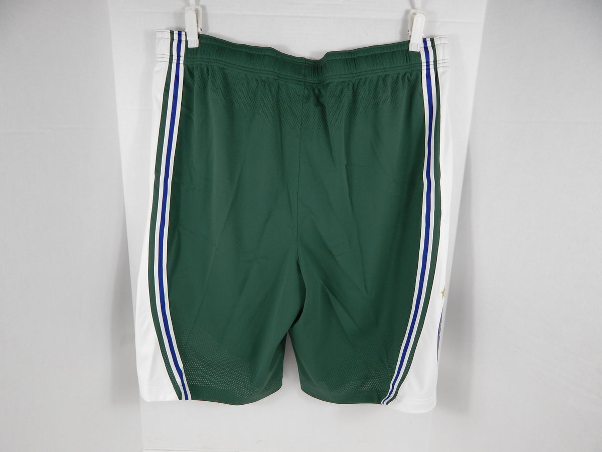 2022-23 Detroit Pistons Game Issued Green Shorts City Saint Cecilia Nike 44+2 5S Pic2