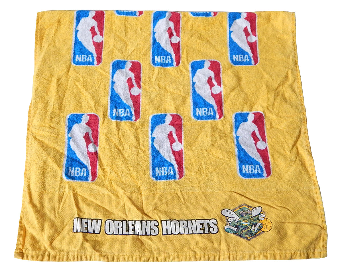 New Orleans Hornets Team Issued Yellow NBA Locker Room Bench Towel