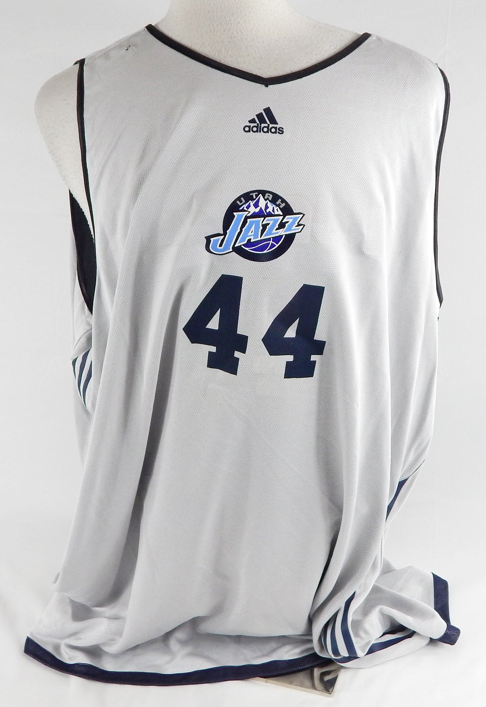 2009-10 Utah Jazz Kyrylo Fesenko #44 Game Issued Navy Practice Jersey 3XL 751 Pic2
