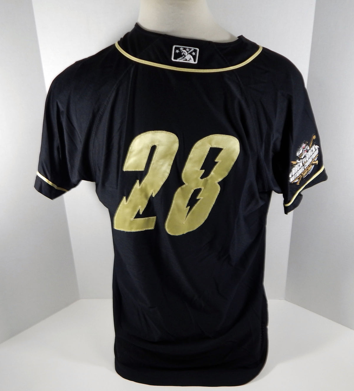 2015 Omaha Storm Chasers Chris Dwyer #28 Game Used Black Jersey BTBNC Patch