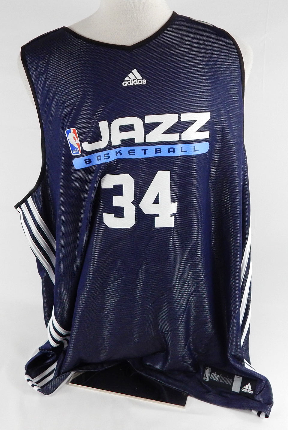 2009-10 Utah Jazz CJ Miles #34 Game Issued Navy Practice Jersey 754