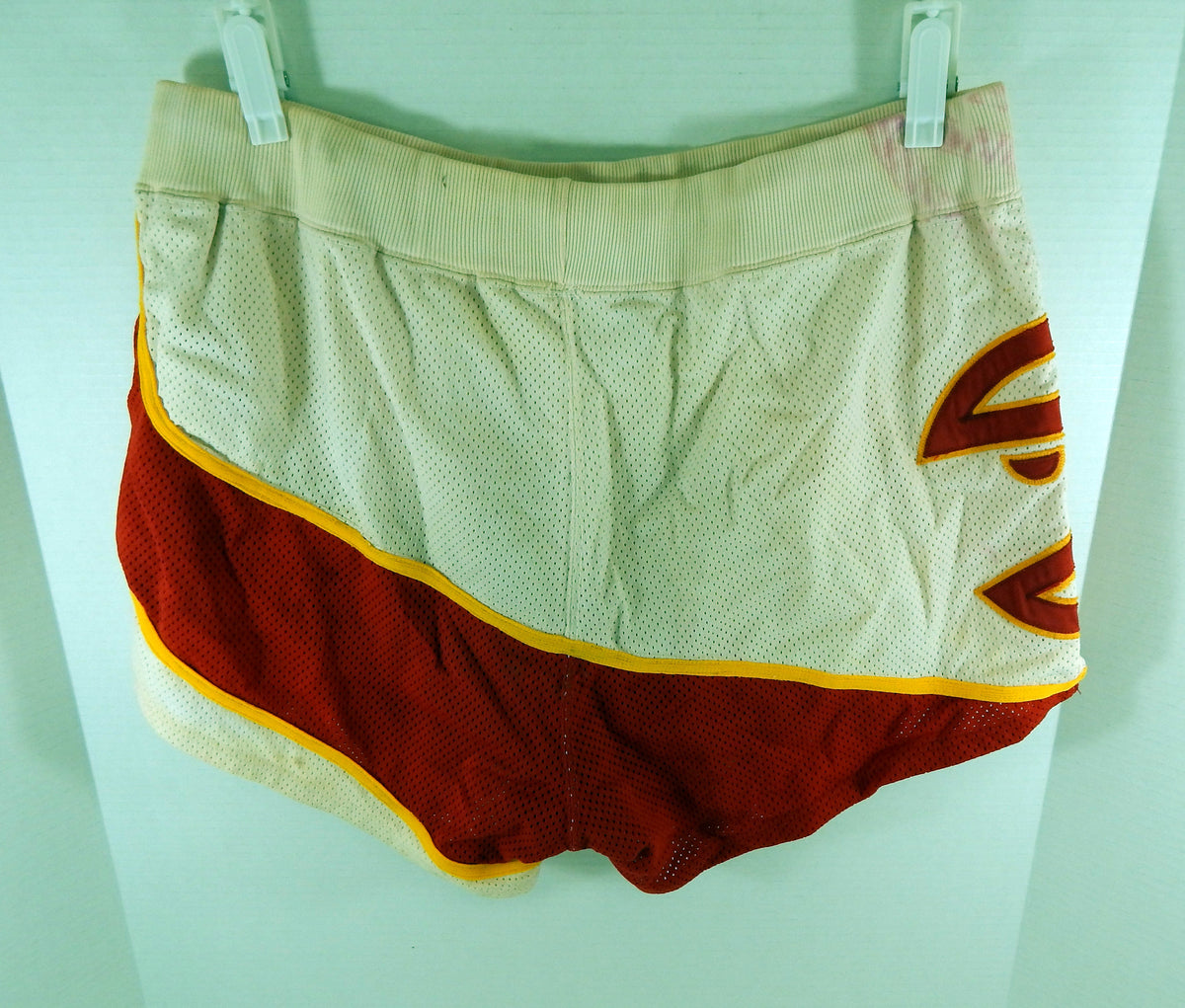 1980s Atlanta Hawks #42 Game Used White Shorts 34 DP51603 Pic2