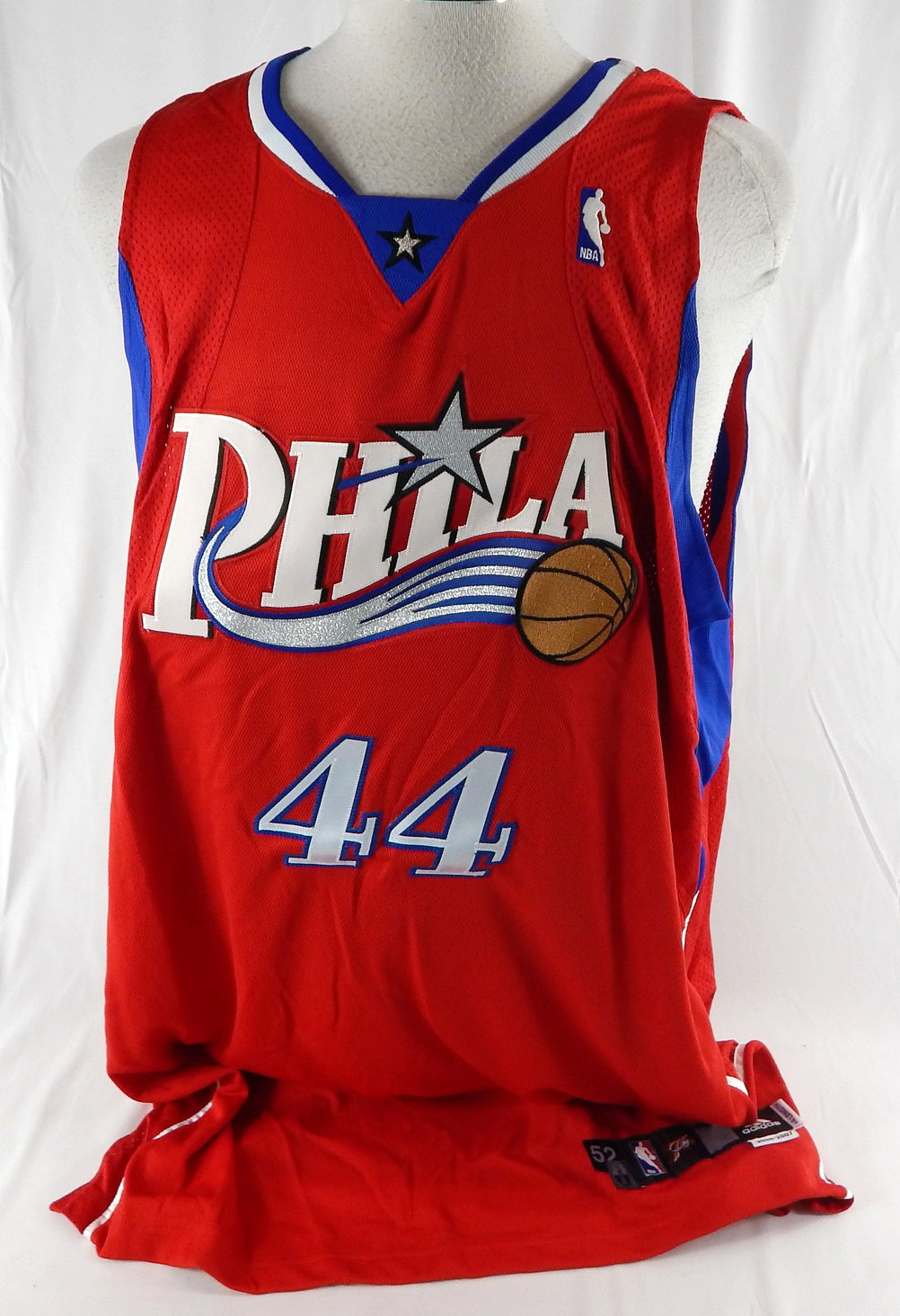 2006-07 Philadelphia 76ers Alan Henderson #44 Game Issued Red Jersey 52 356