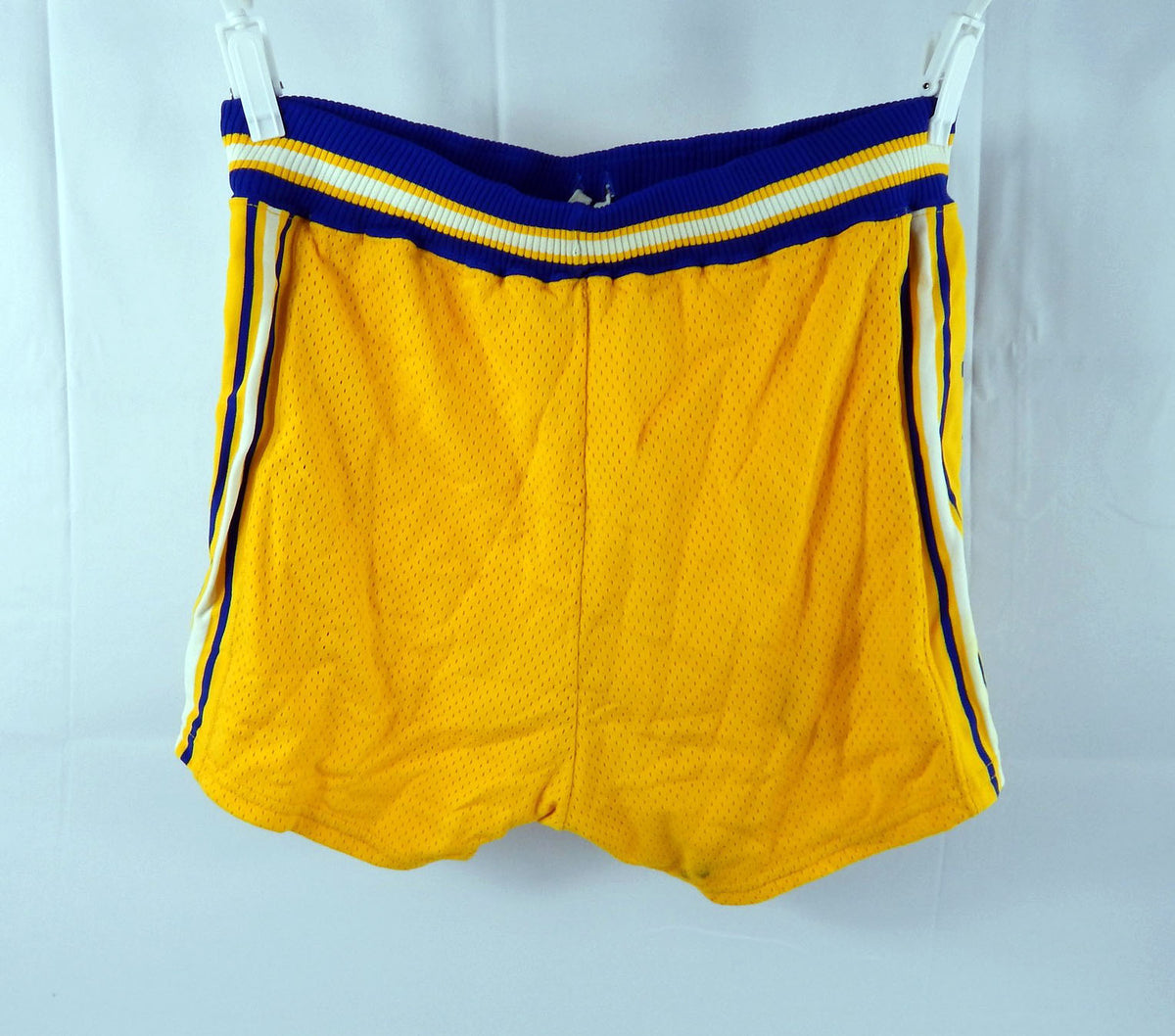 1980s Golden State Warriors #32 Game Used Yellow Shorts 36 491 Pic2