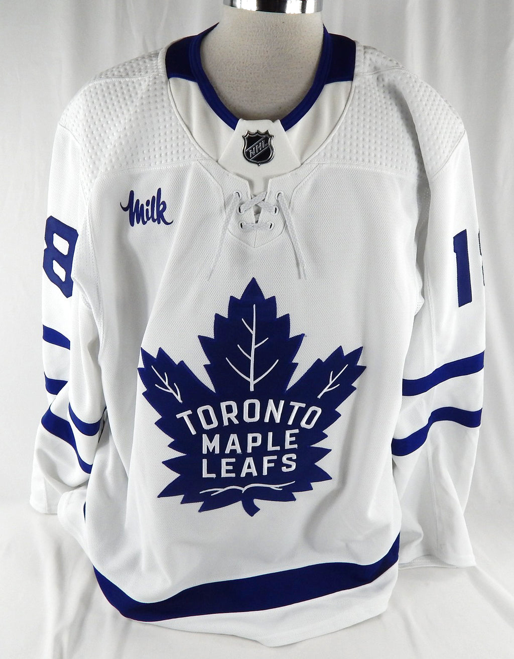 2021-22 Toronto Maple Leafs Jordie Benn #18 Game Used White Jersey Set 1 56 4