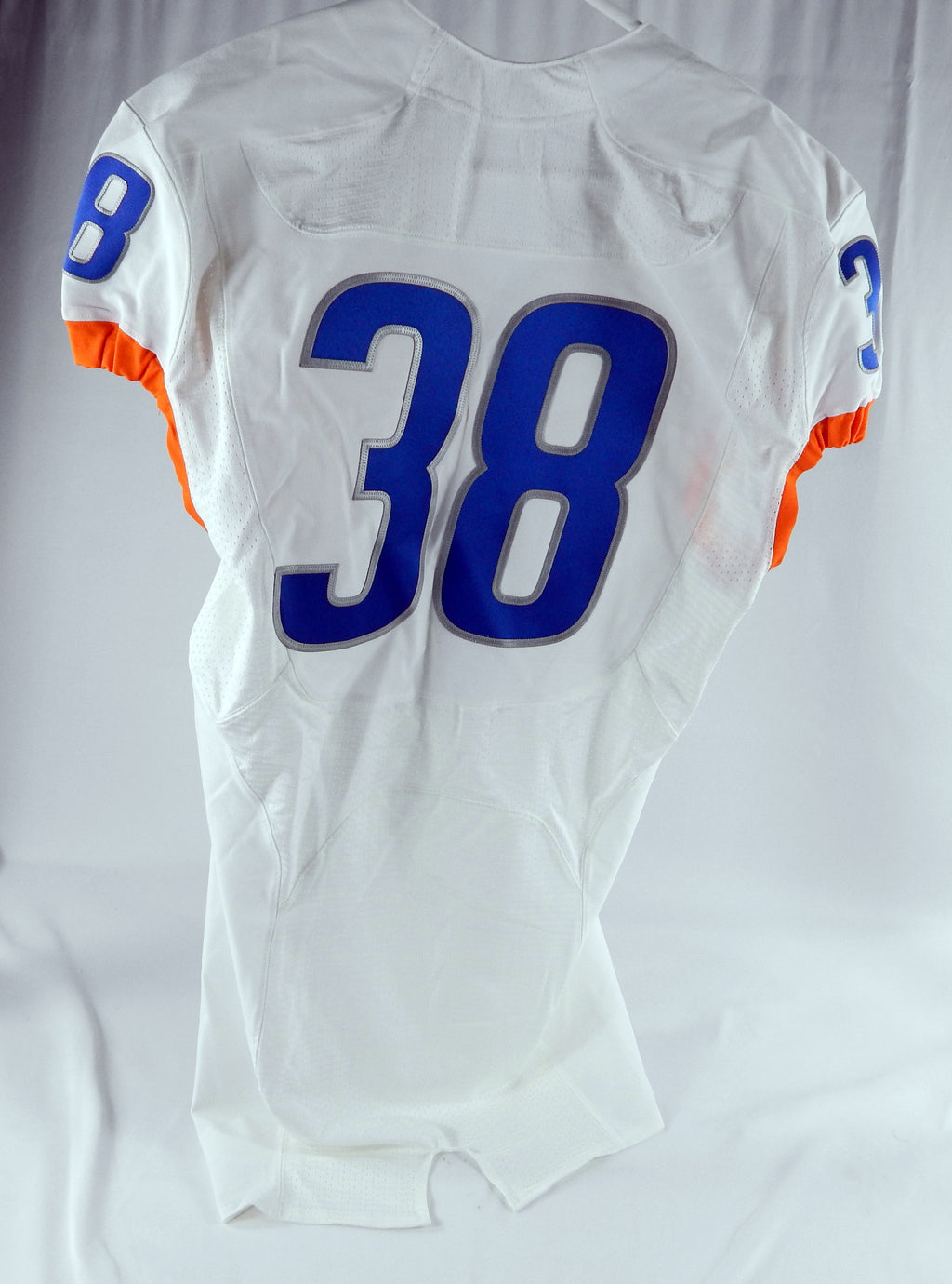 2012-17 Boise State Broncos #38 Game Issued White Jersey Football 44+4 572 Pic2