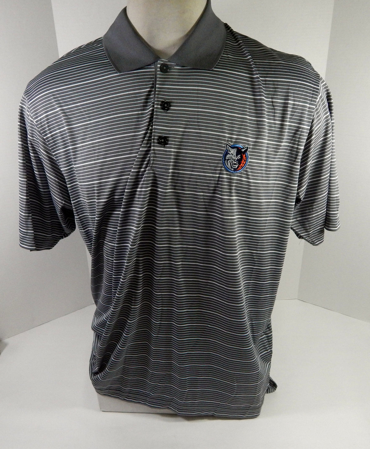 Charlotte Bobcats Team Issued Grey striped Polo Shirt L DP65325