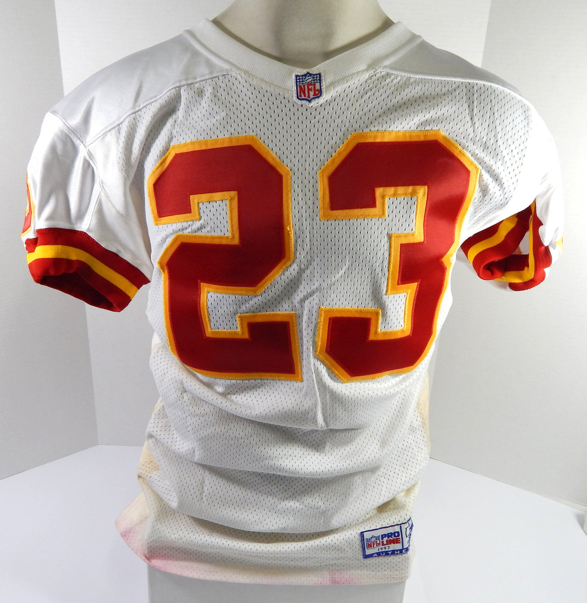 1997 Kansas City Chiefs #23 Game Issued White Jersey 42 DP51742