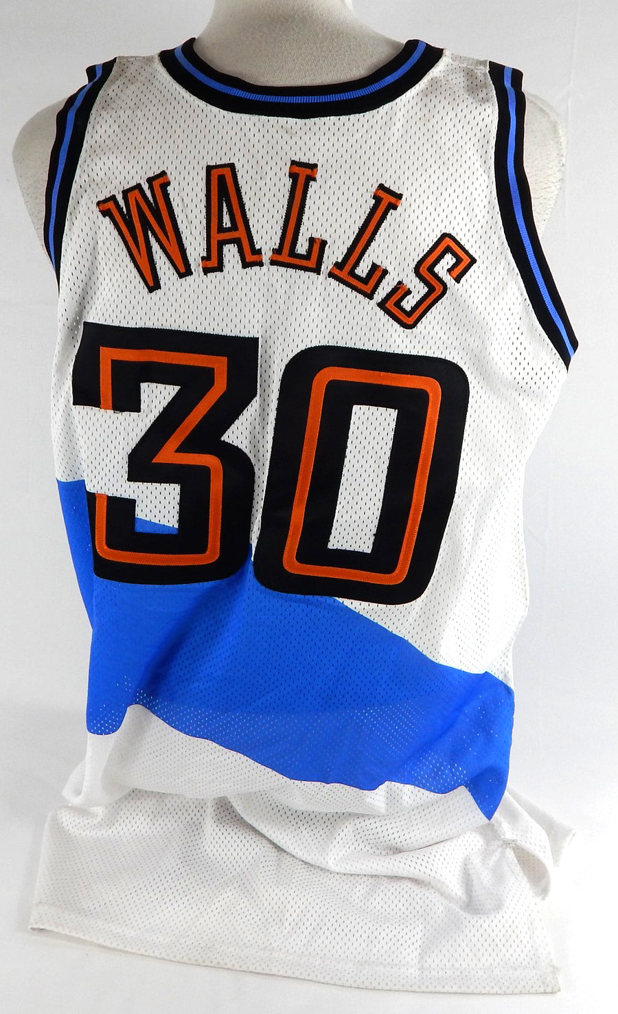 1997-99 Cleveland Cavaliers Walls #30 Game Issued White Jersey 48 819 Pic2