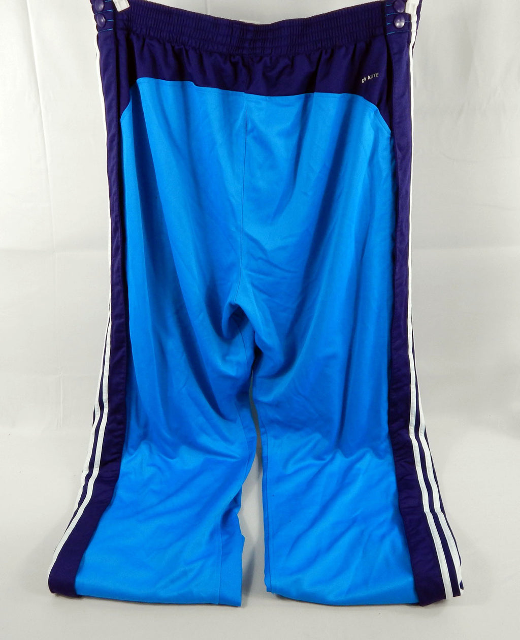 2009-10 New Orleans Hornets Emeka Okafor #50 Game Used Blue Warm Up Pants 2XL 17 Pic2