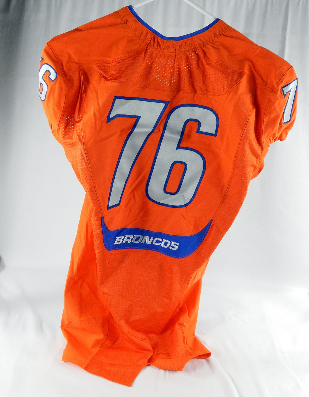 2012-17 Boise State Broncos #76 Game Issued Orange Jersey Football 48+4 588 Pic2