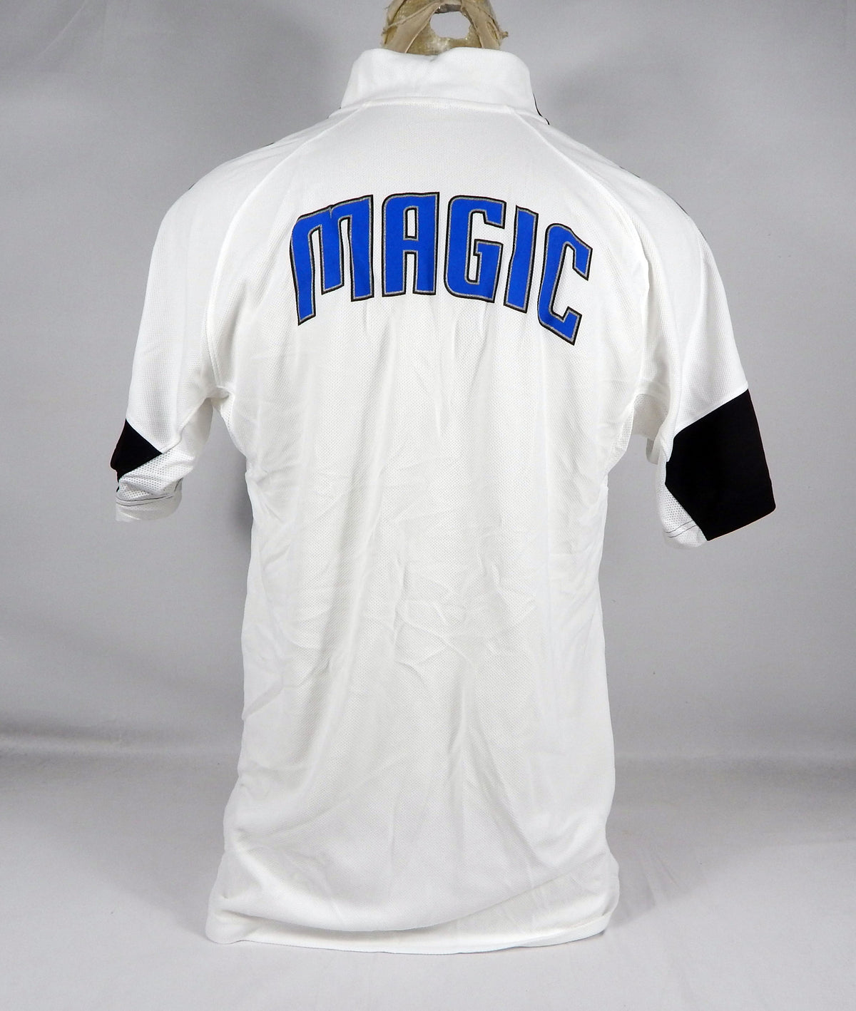2014-15 Orlando Magic Game Issued White Shooting Shirt L2 53S Pic2