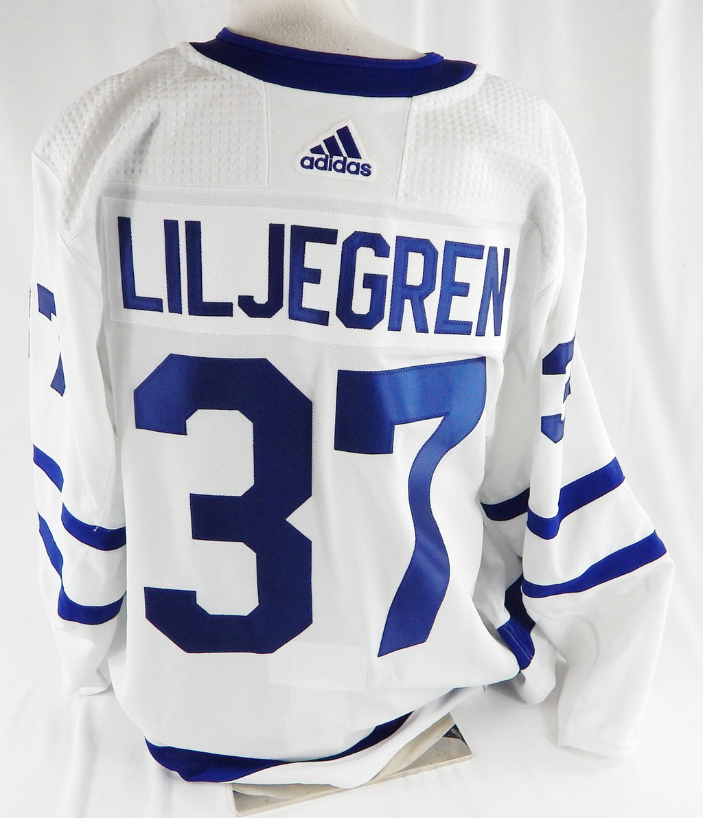 2023-24 Toronto Maple Leafs Timothy Liljegren #37 Game Issued White Jersey 8 Pic2
