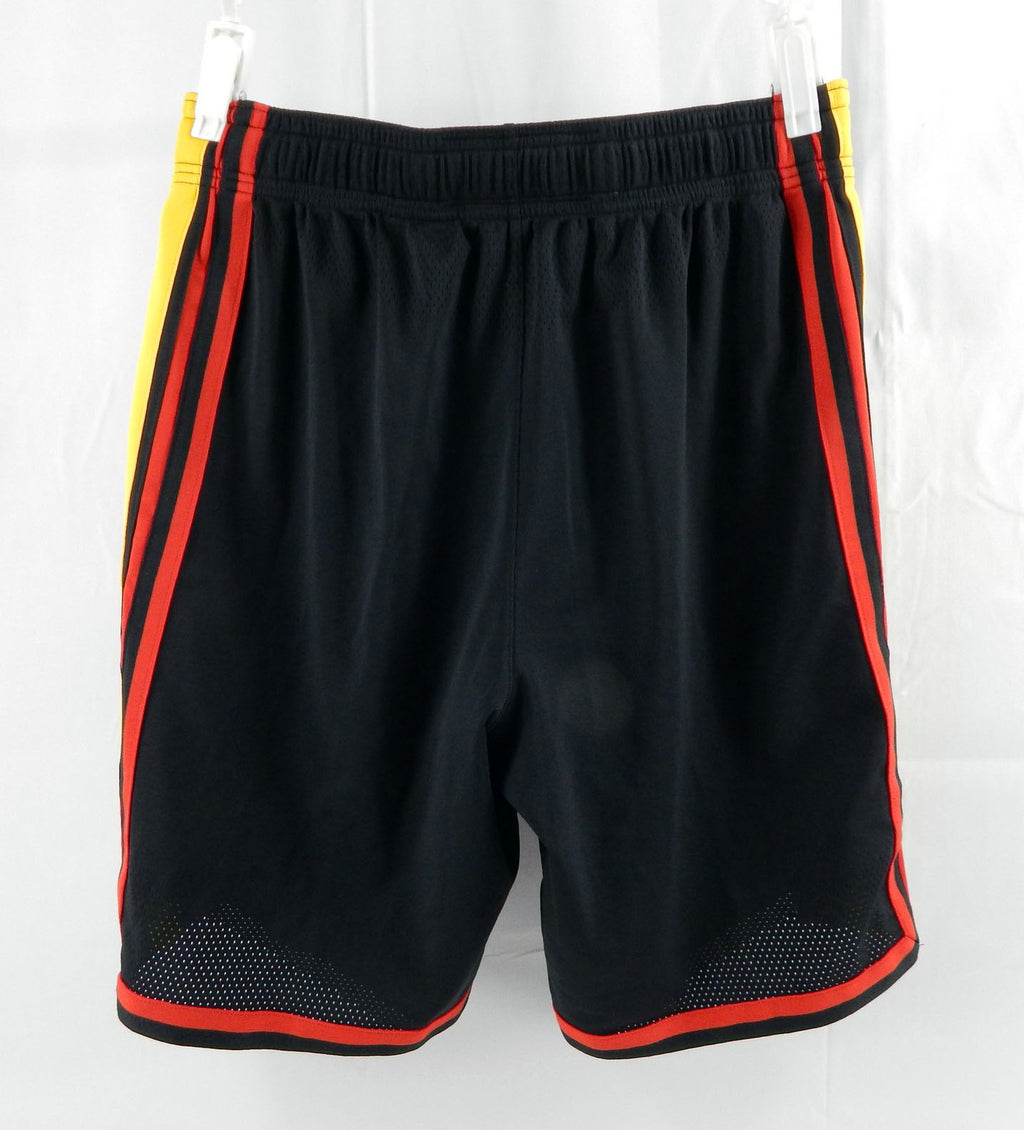 2024-25 Atlanta Hawks Garrison Mathews #24 Game Used Black Shorts Pacman L 38 45 Pic2