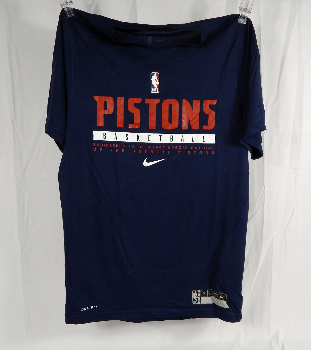 2020-21 Detroit Pistons Team Issued Navy Training Shirt Nike CV3851-419 S 76S