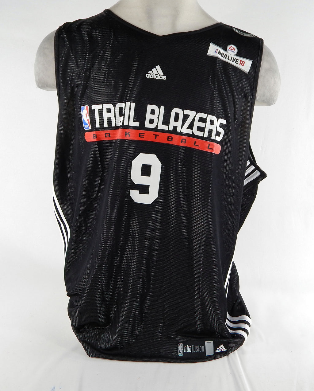 2000s Portland Trailblazers Dwayne Mitchell #9 Game Used Jersey SummerLeague 7