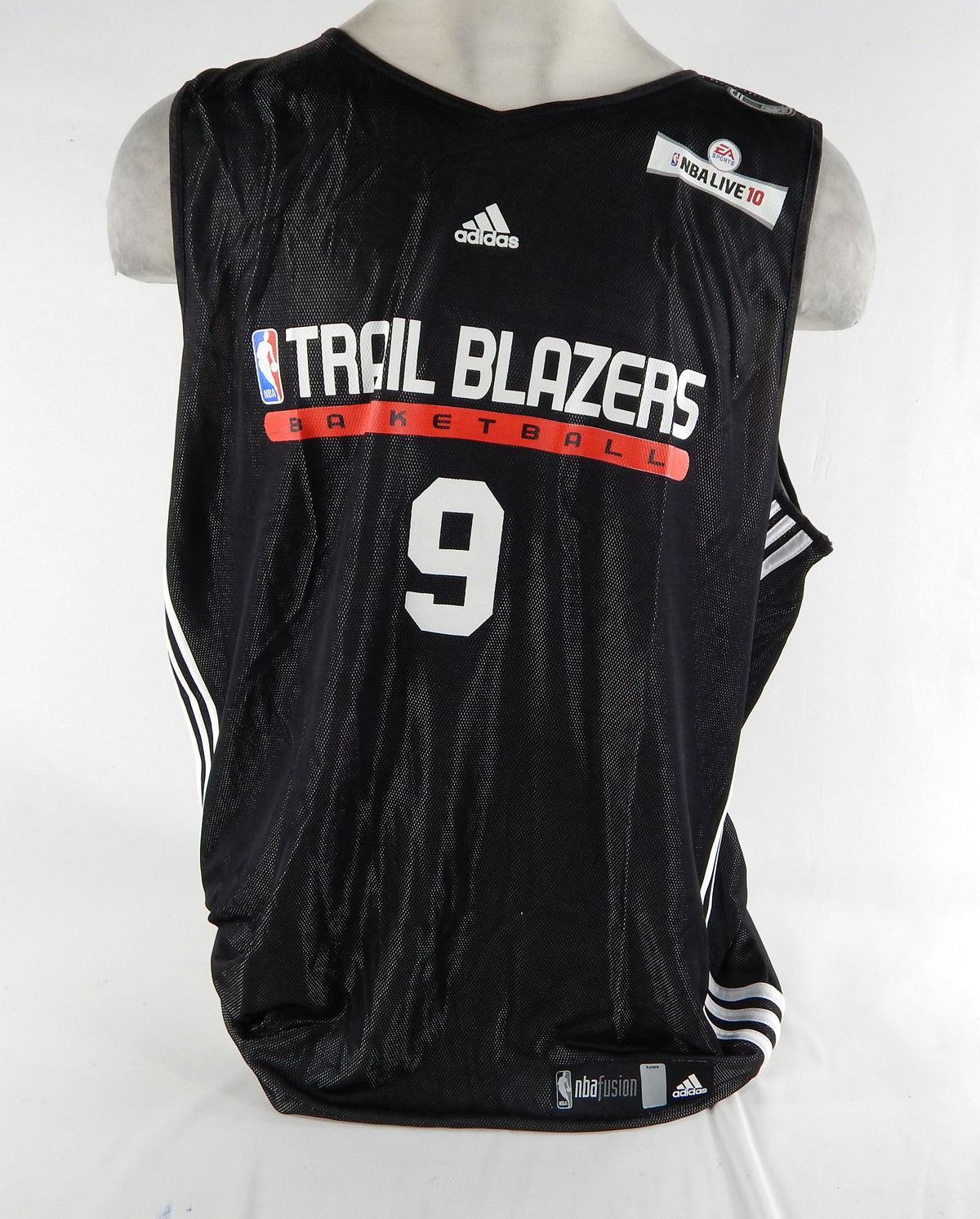 2000s Portland Trailblazers Dwayne Mitchell #9 Game Used Jersey SummerLeague 7