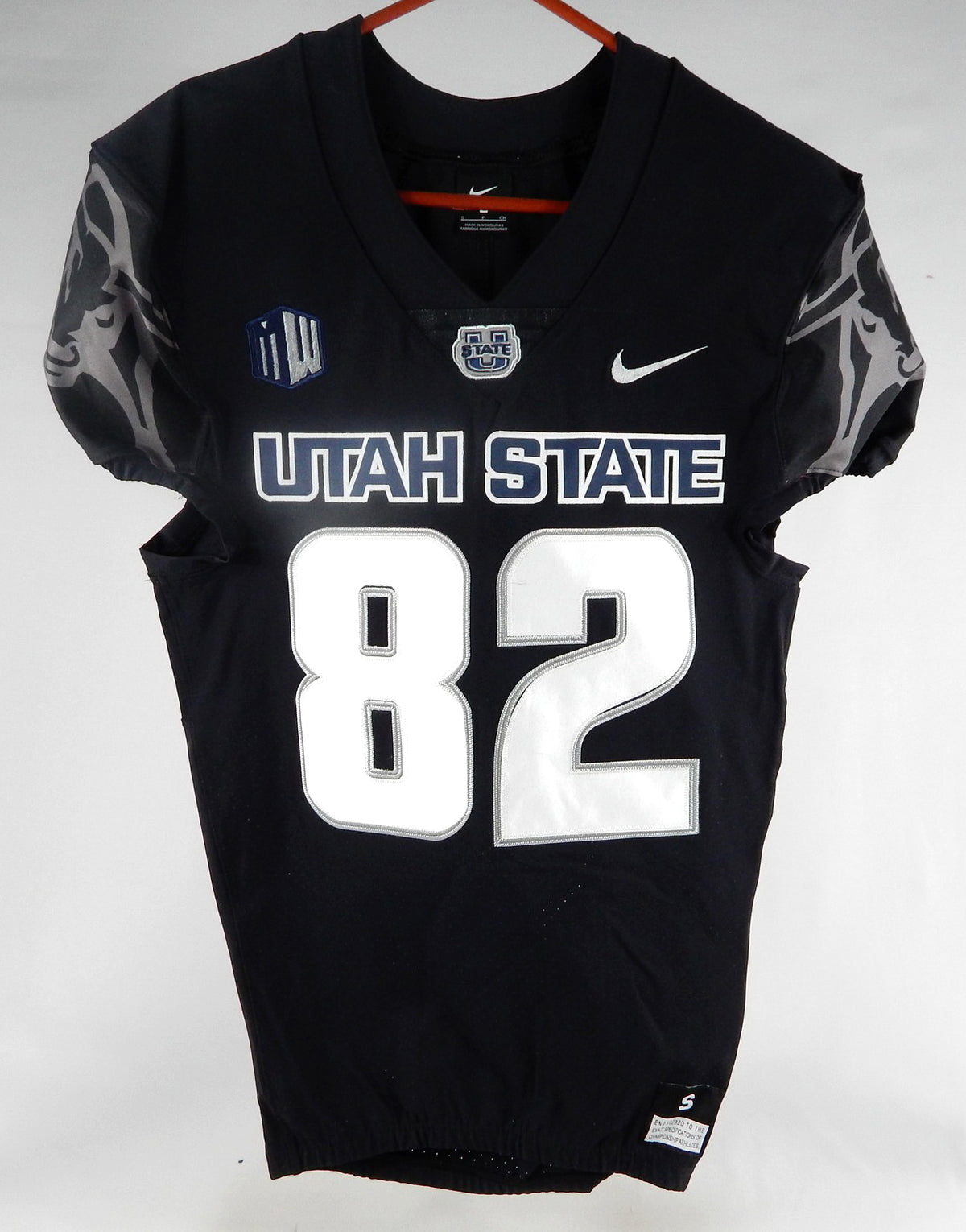 2021 Utah State Aggies #82 Game Used Black Out Jersey Name Plate Removed S 038