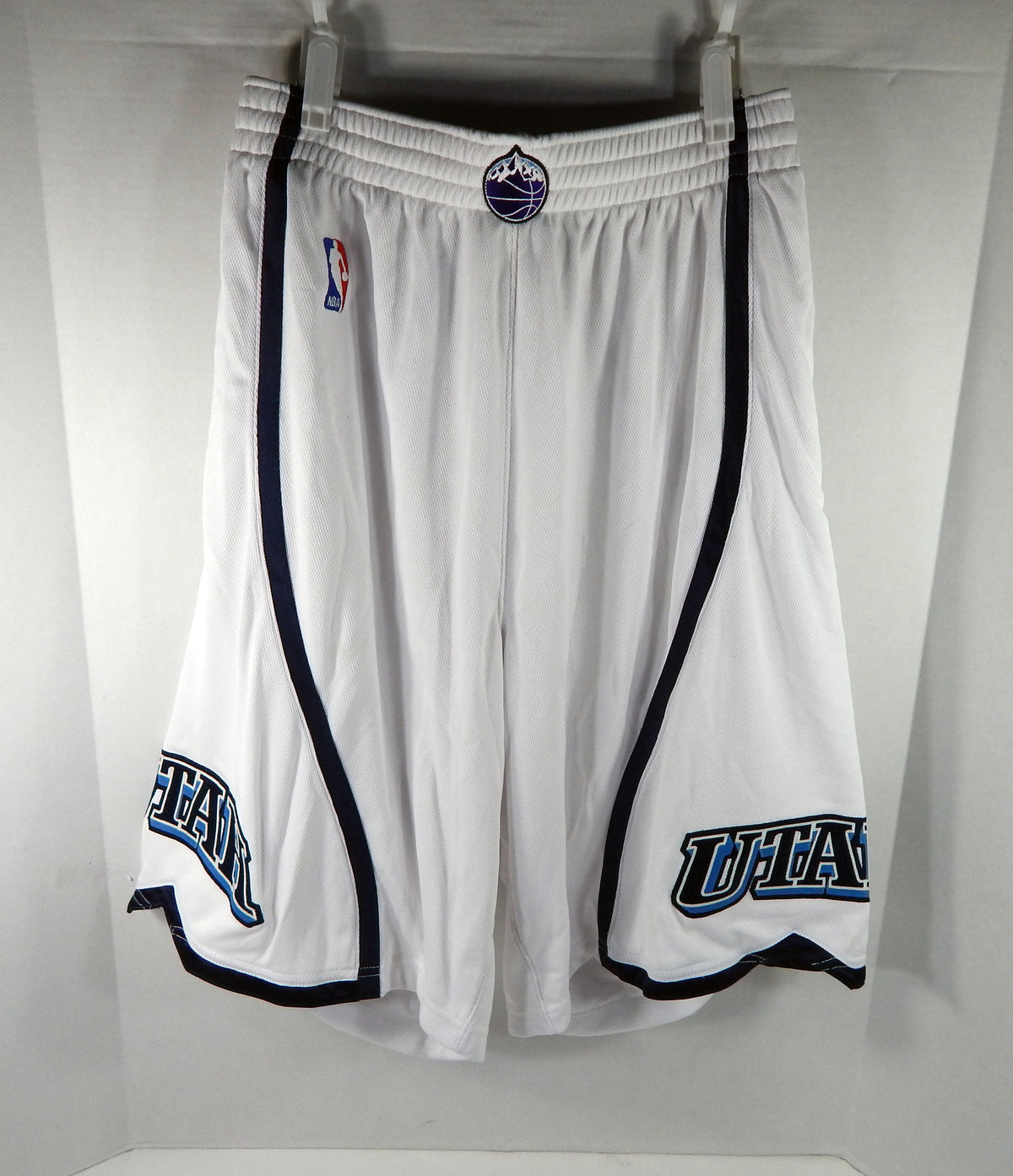 2000s Utah Jazz Game Issued White Shorts 36 DP68745