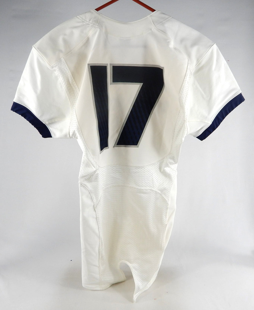 2013-15 Utah State Aggies #17 Game Used White Jersey NP R S 046 Pic2