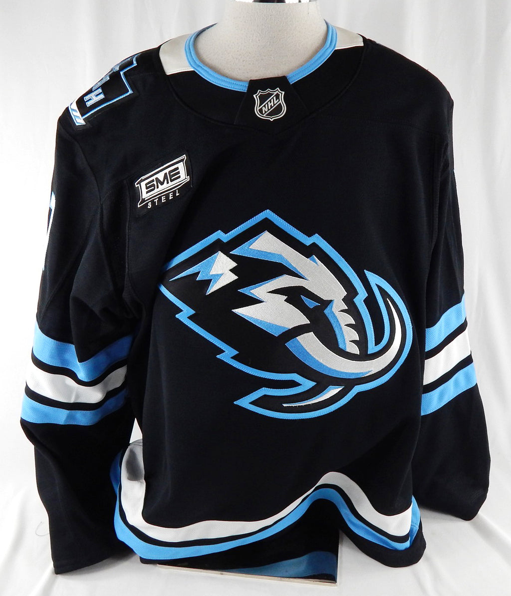 2025-26 Utah Mammoth Lleyton Moore #21 Game Issued Black Jersey SME Steel P54 3