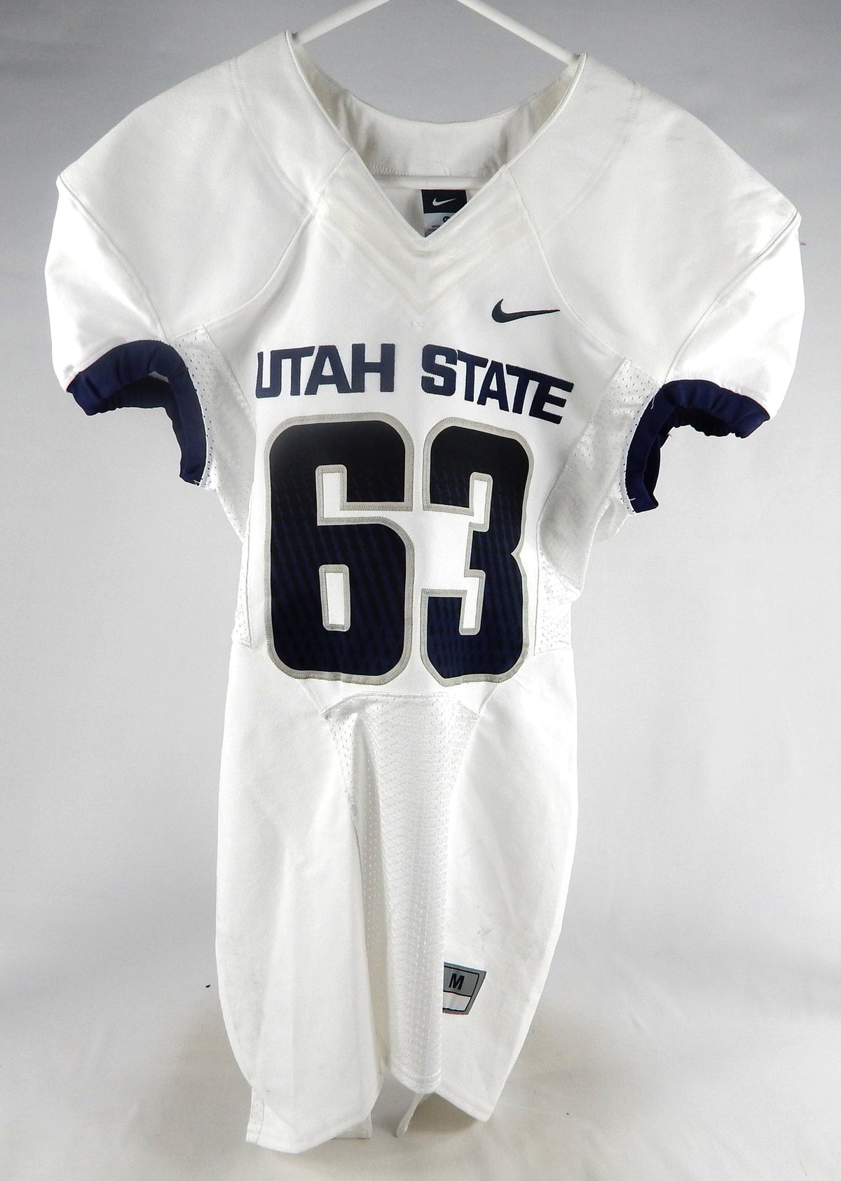 2013-15 Utah State Aggies #63 Game Used White Jersey NP Rem M 058